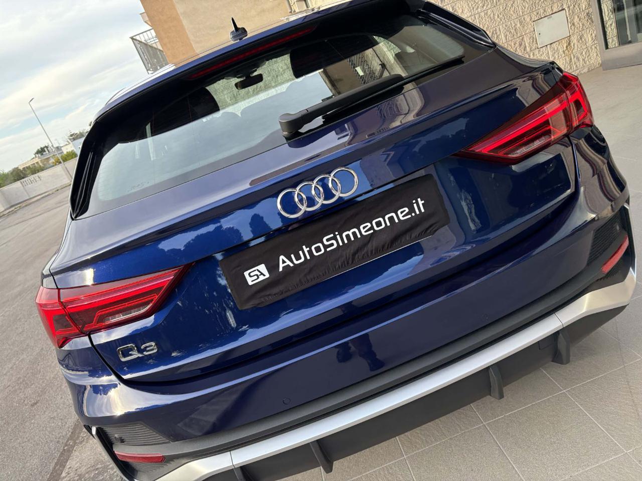 AUDI Q3 SPB Sportback 35 TDI S tronic S line - 40