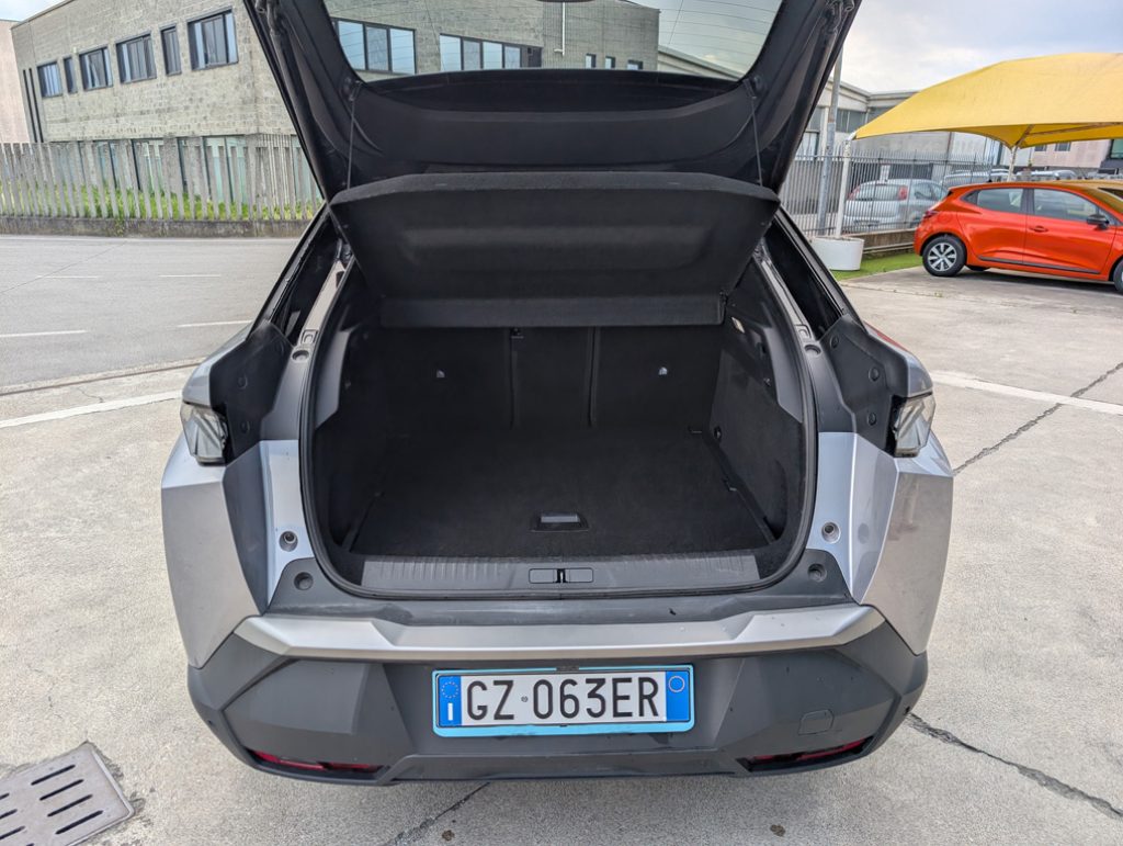 PEUGEOT 3008 Hybrid 145 e-DCS6 GT Aziendale Garanzia 03.2029 - 7