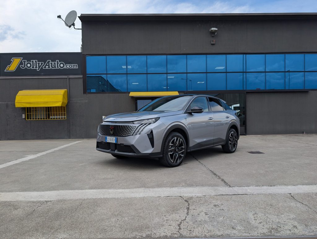 PEUGEOT 3008 Hybrid 145 e-DCS6 GT Aziendale Garanzia 03.2029 - 25