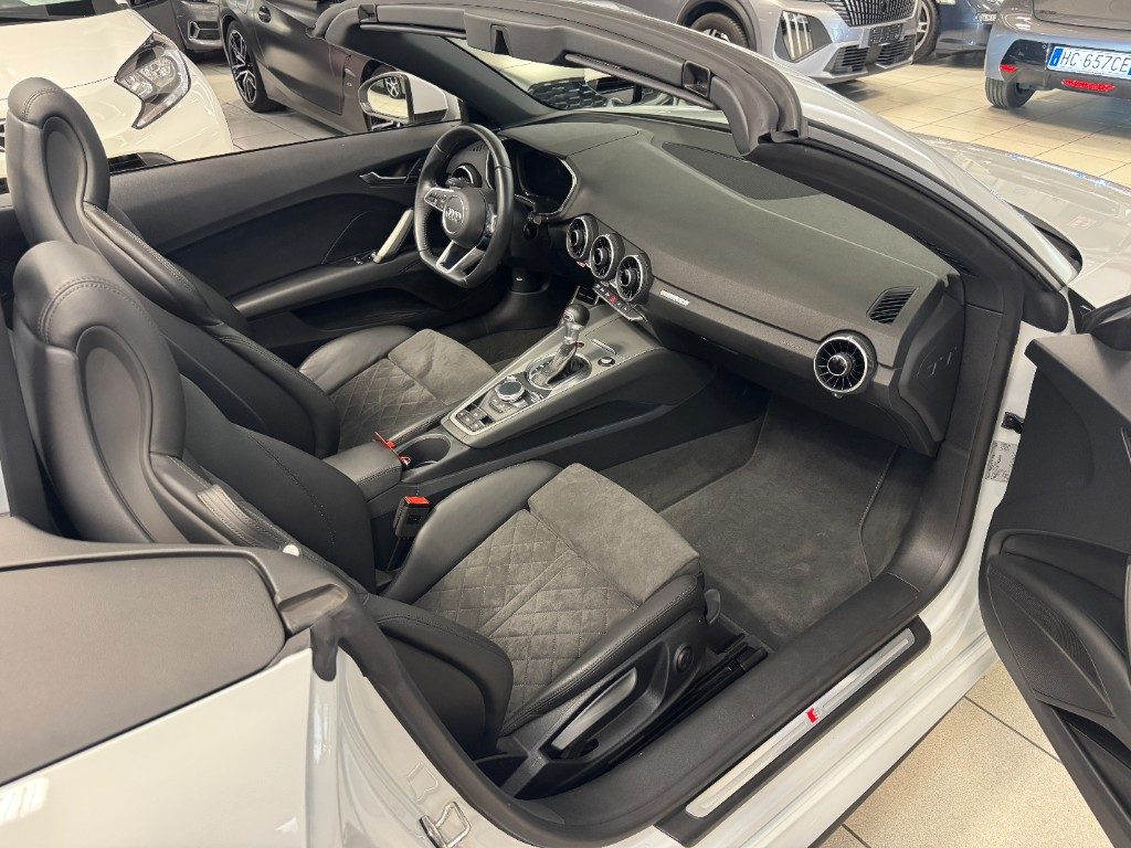 AUDI TT Roadster 40 TFSI S tronic+SLINE+19+MATRIX+TELECAM. - 15