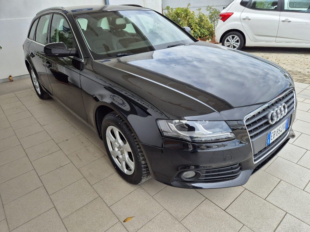 AUDI A4 Avant 2.0 TDI 120 CV Ambiente - 2