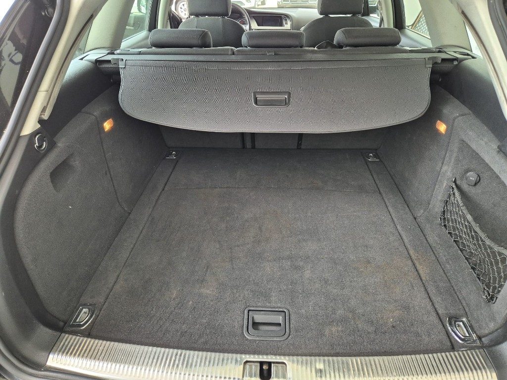 AUDI A4 Avant 2.0 TDI 120 CV Ambiente - 9