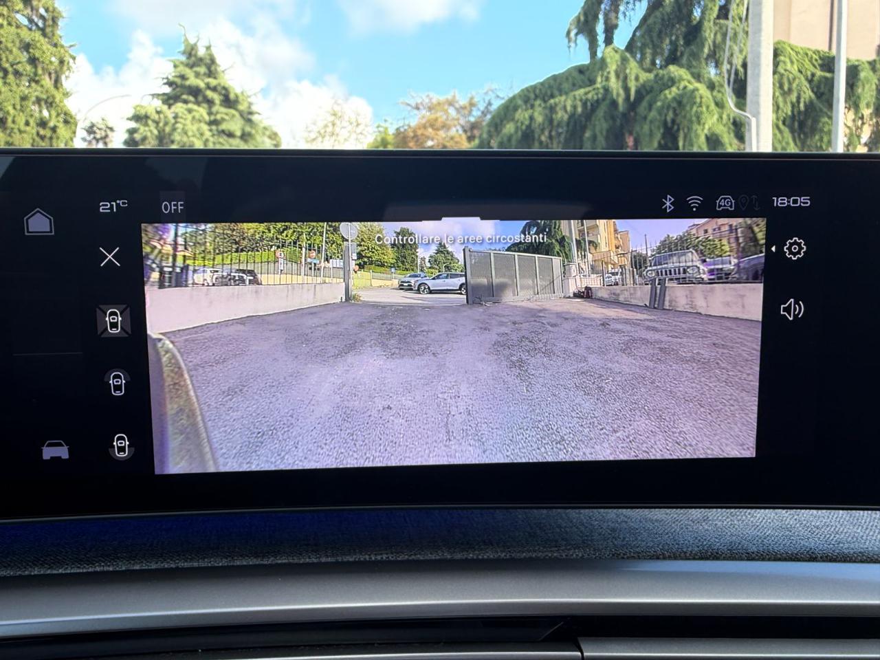 PEUGEOT 3008 Hybrid 145 e-DCS6 ALLURE NAVI+PELLE+R.CAM360°+LED! - 17