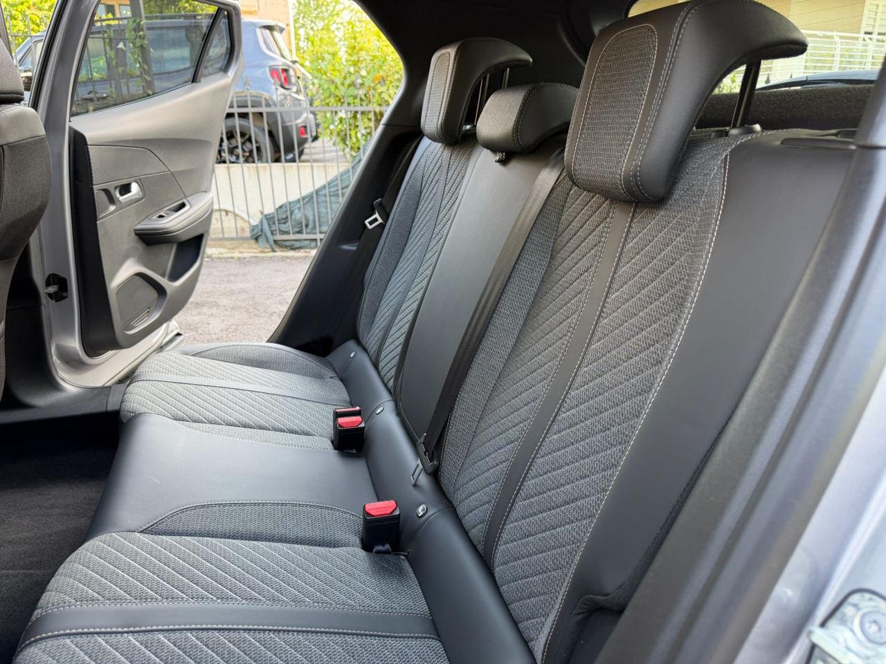 PEUGEOT 2008 PURETECH 100 S&S ALLURE NAVI+PELLE+R.CAM360°+LED!! - 11