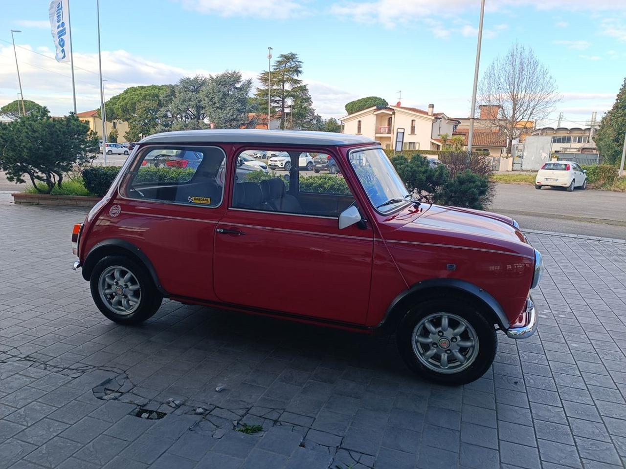 AUSTIN Mini Mayfair - 23