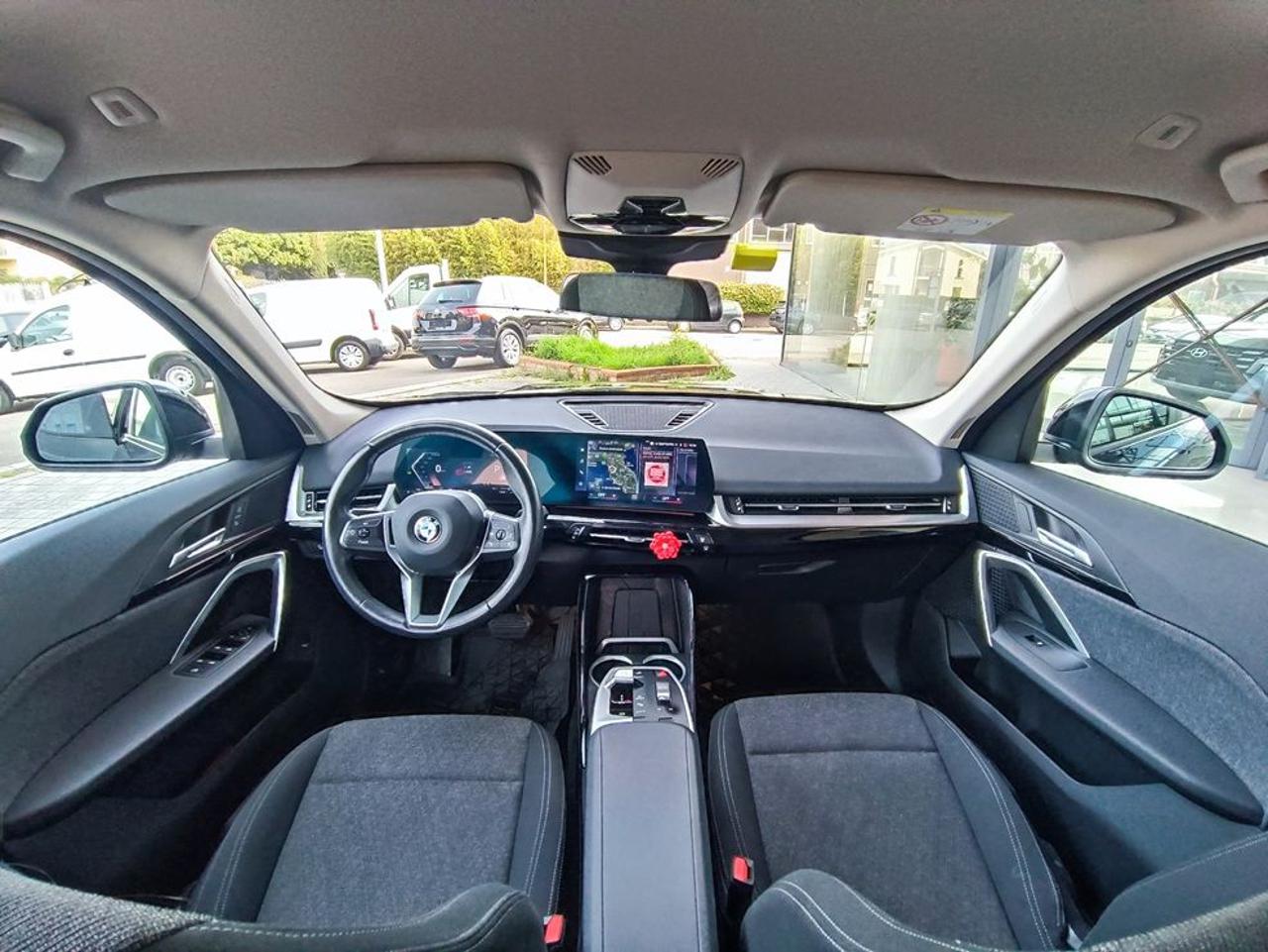 BMW X1 sDrive 18i - 11