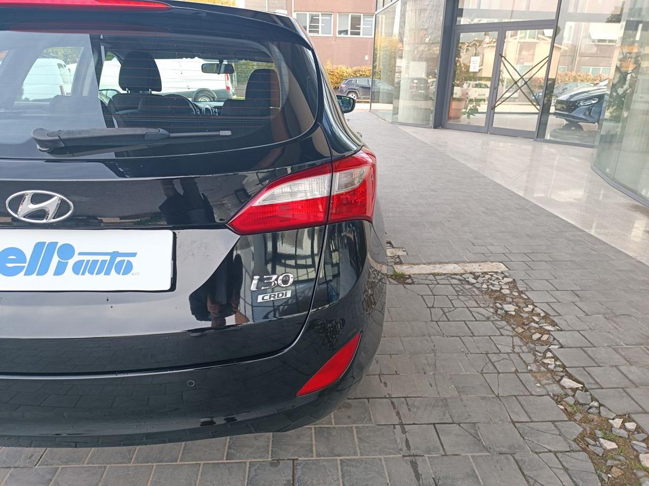 HYUNDAI i30 Wagon 1.6 CRDi Comfort - 11