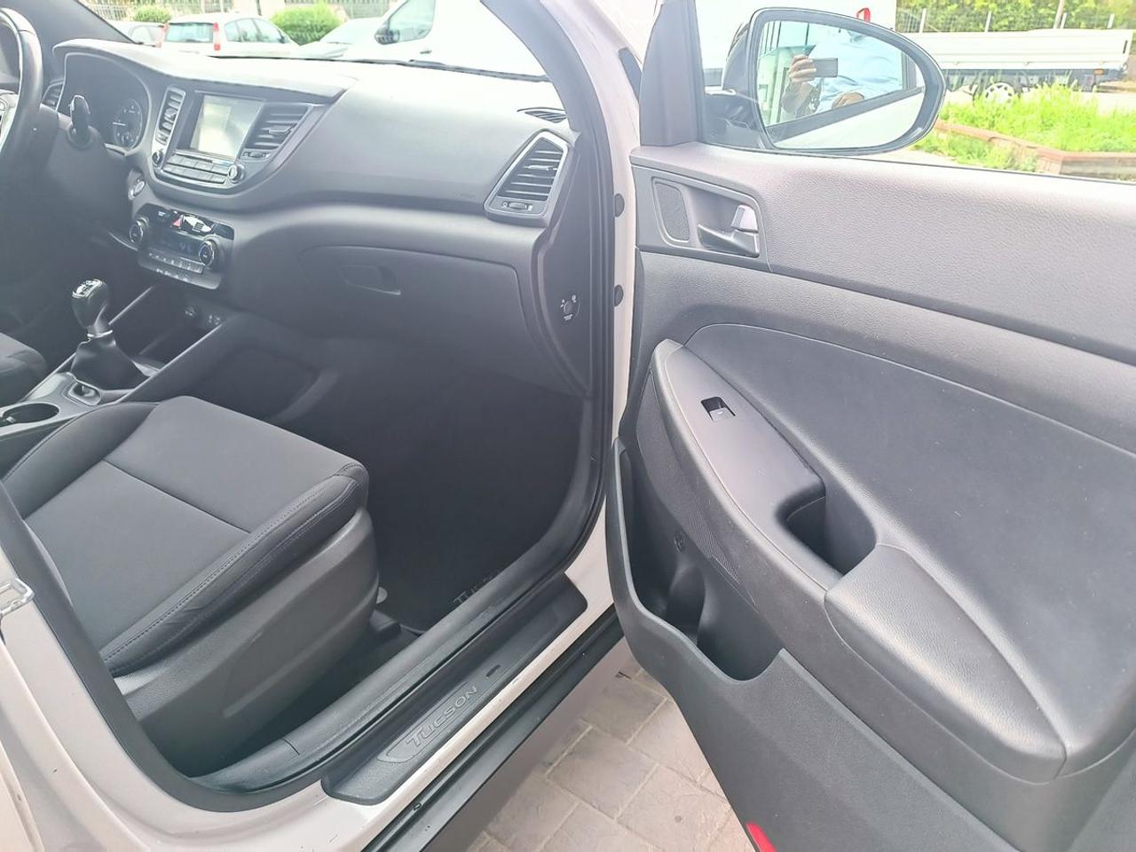 HYUNDAI Tucson 1.7 CRDi go! - 15