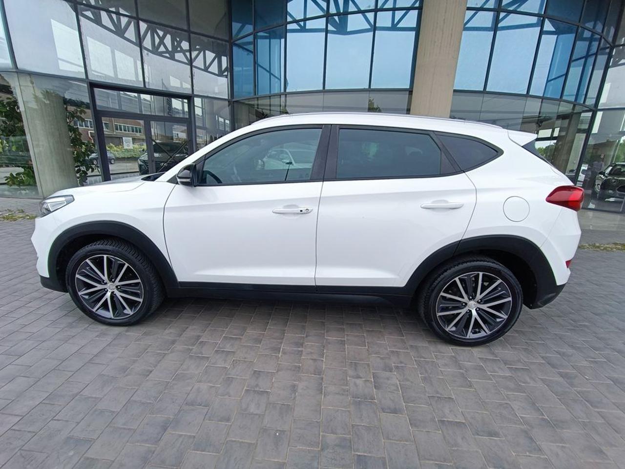 HYUNDAI Tucson 1.7 CRDi go! - 21