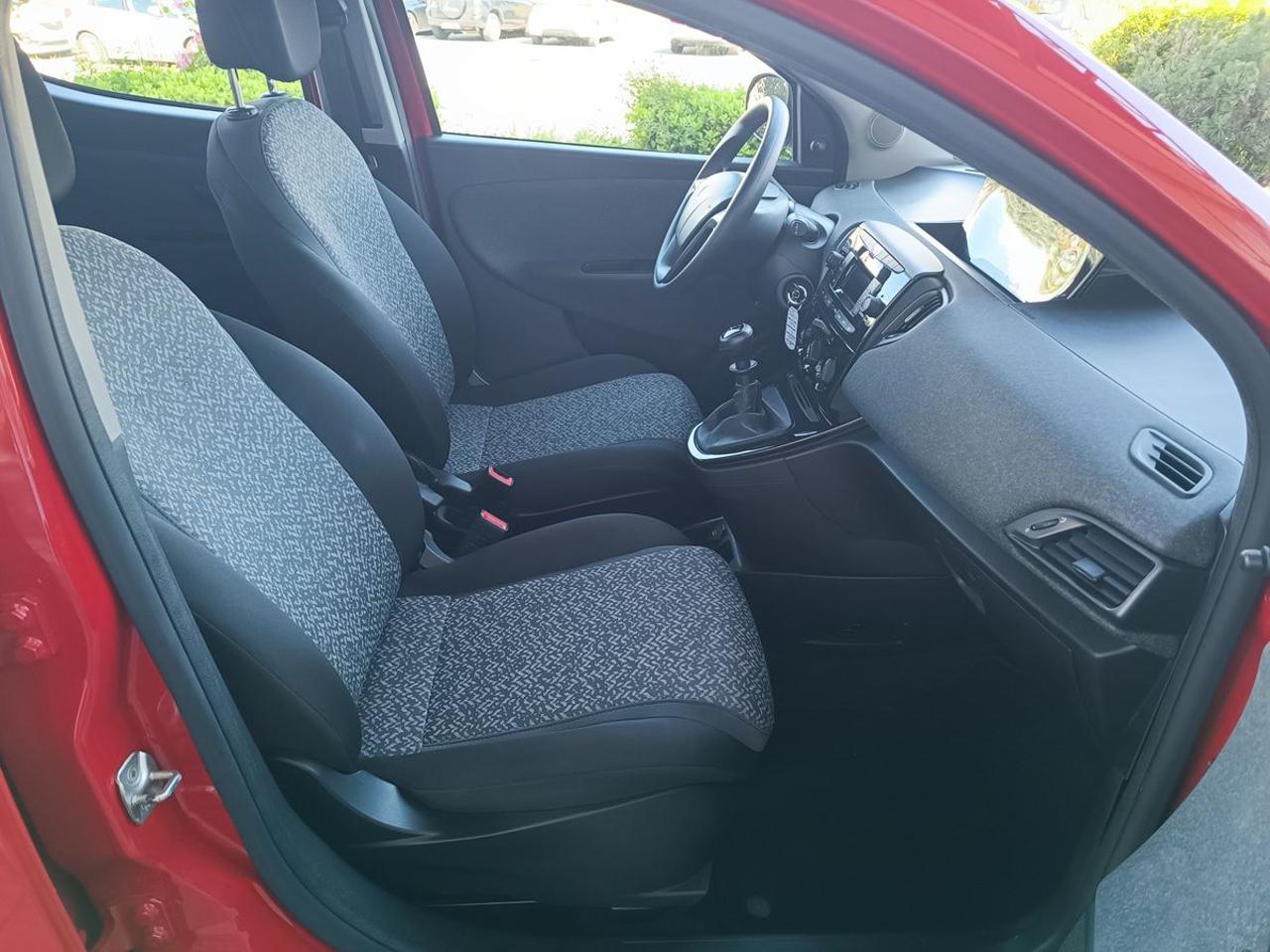 LANCIA Ypsilon 1.0 FireFly 5 porte S&S Hybrid Silver - 13