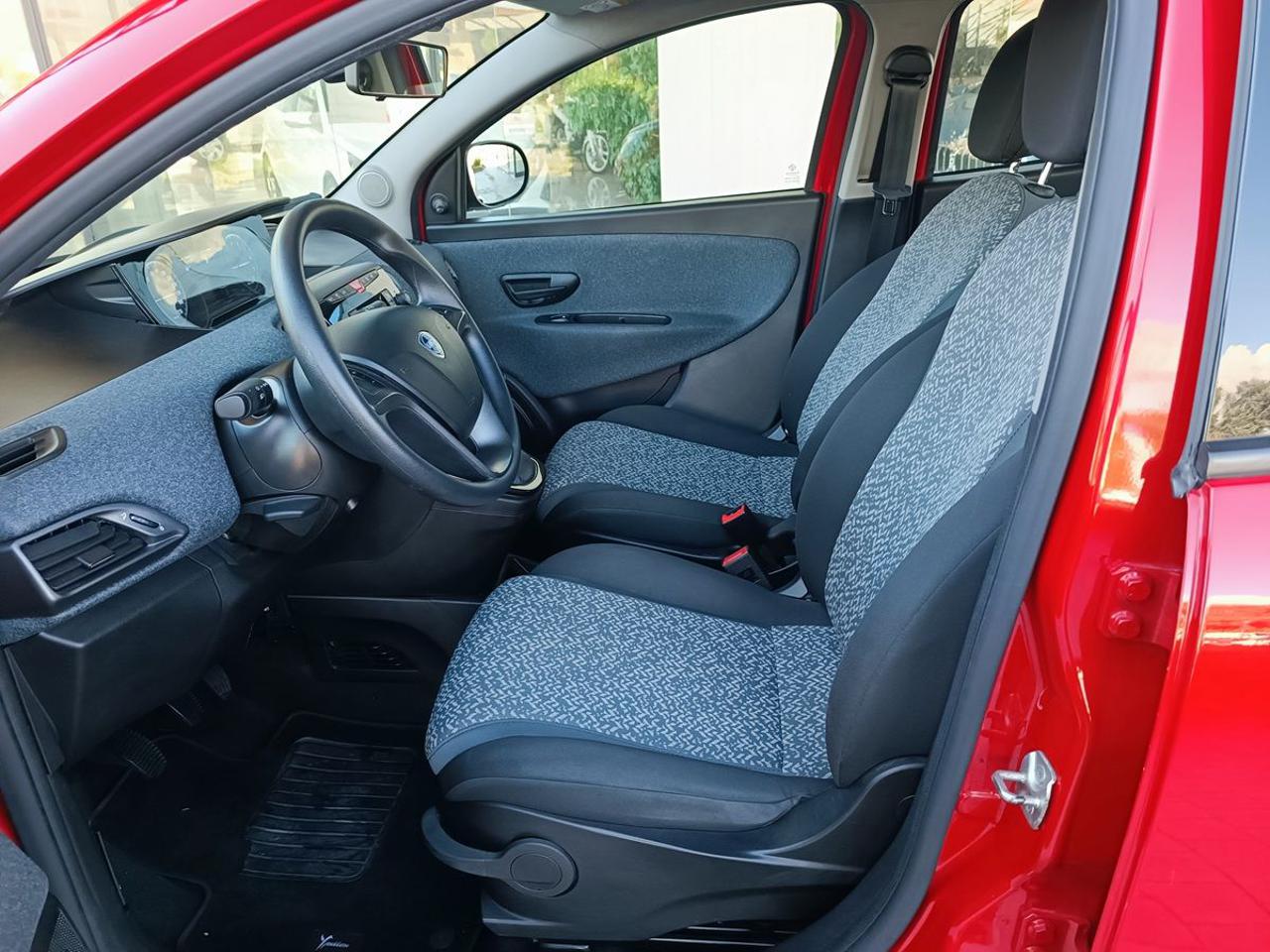 LANCIA Ypsilon 1.0 FireFly 5 porte S&S Hybrid Silver - 5