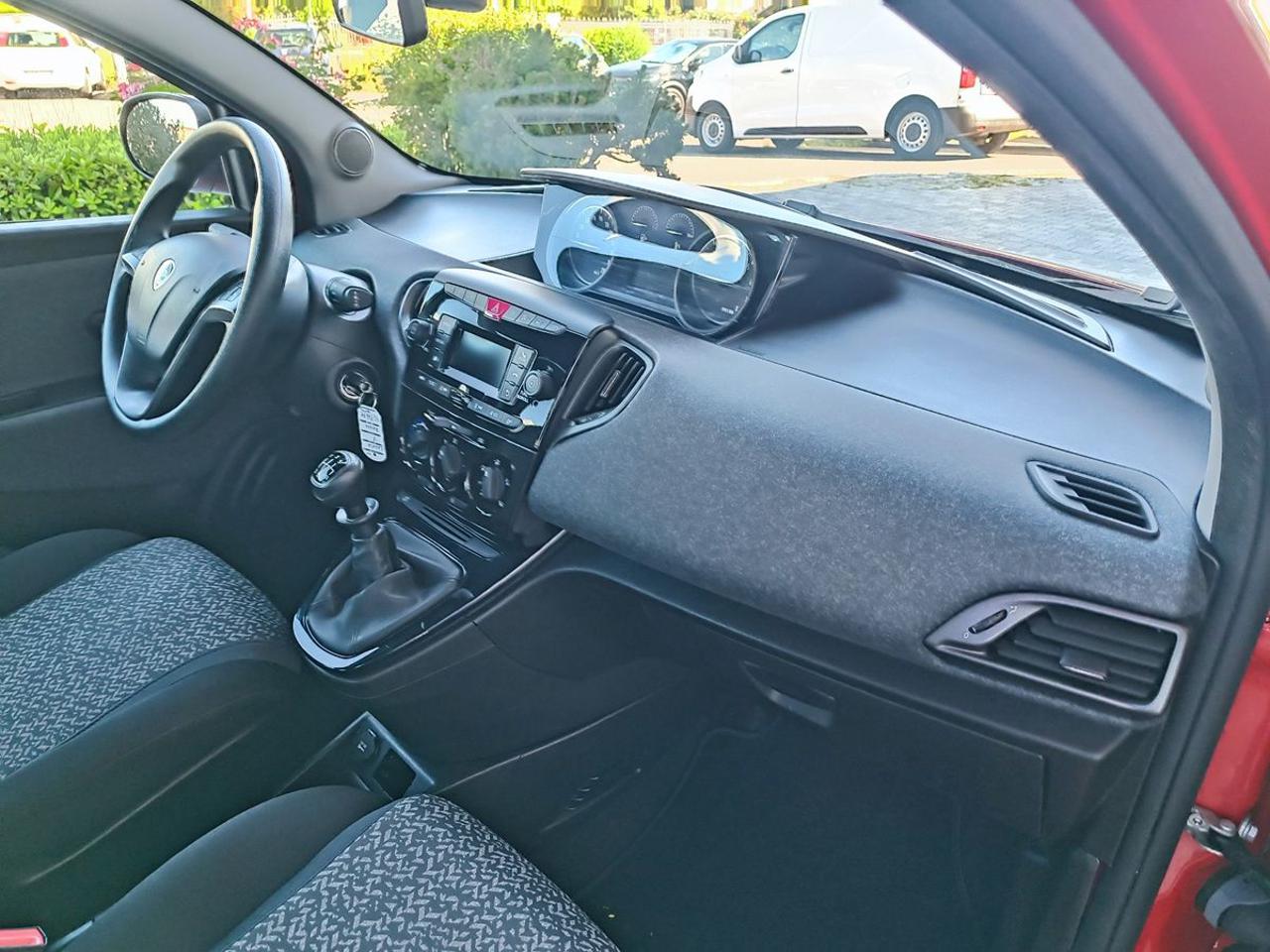 LANCIA Ypsilon 1.0 FireFly 5 porte S&S Hybrid Silver - 14