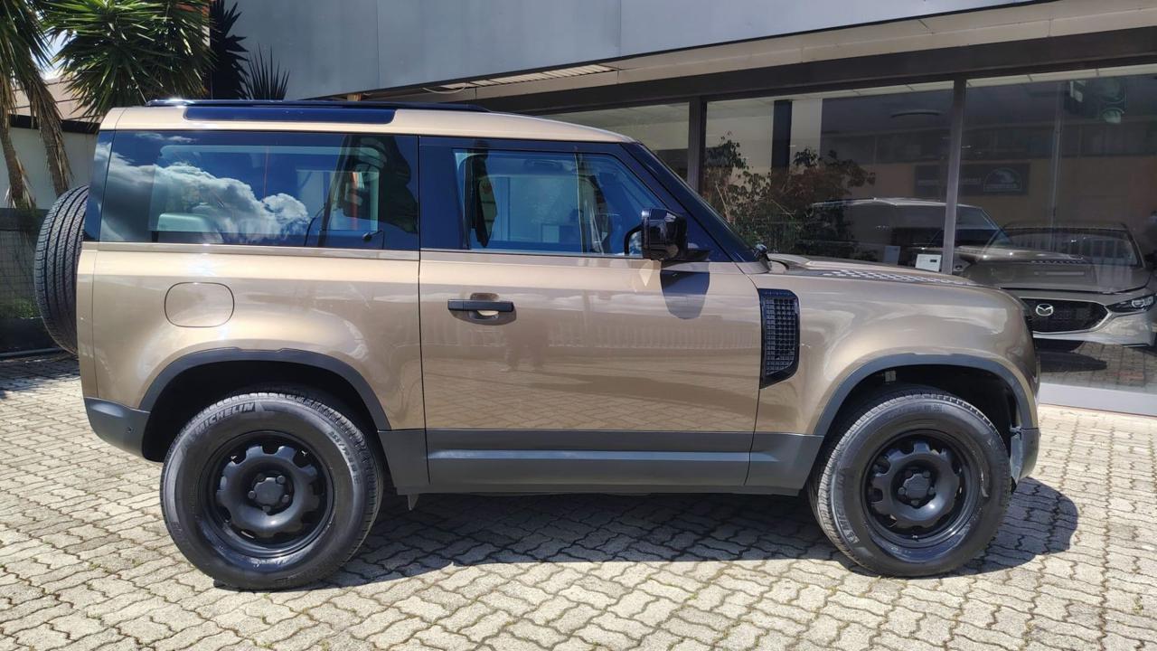 LAND ROVER Defender 90 3.0D I6 250 CV AWD Auto - 8