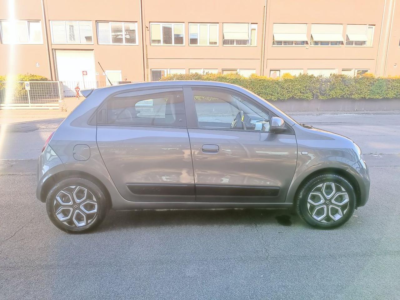 RENAULT Twingo SCe 65 CV Duel2 - 18