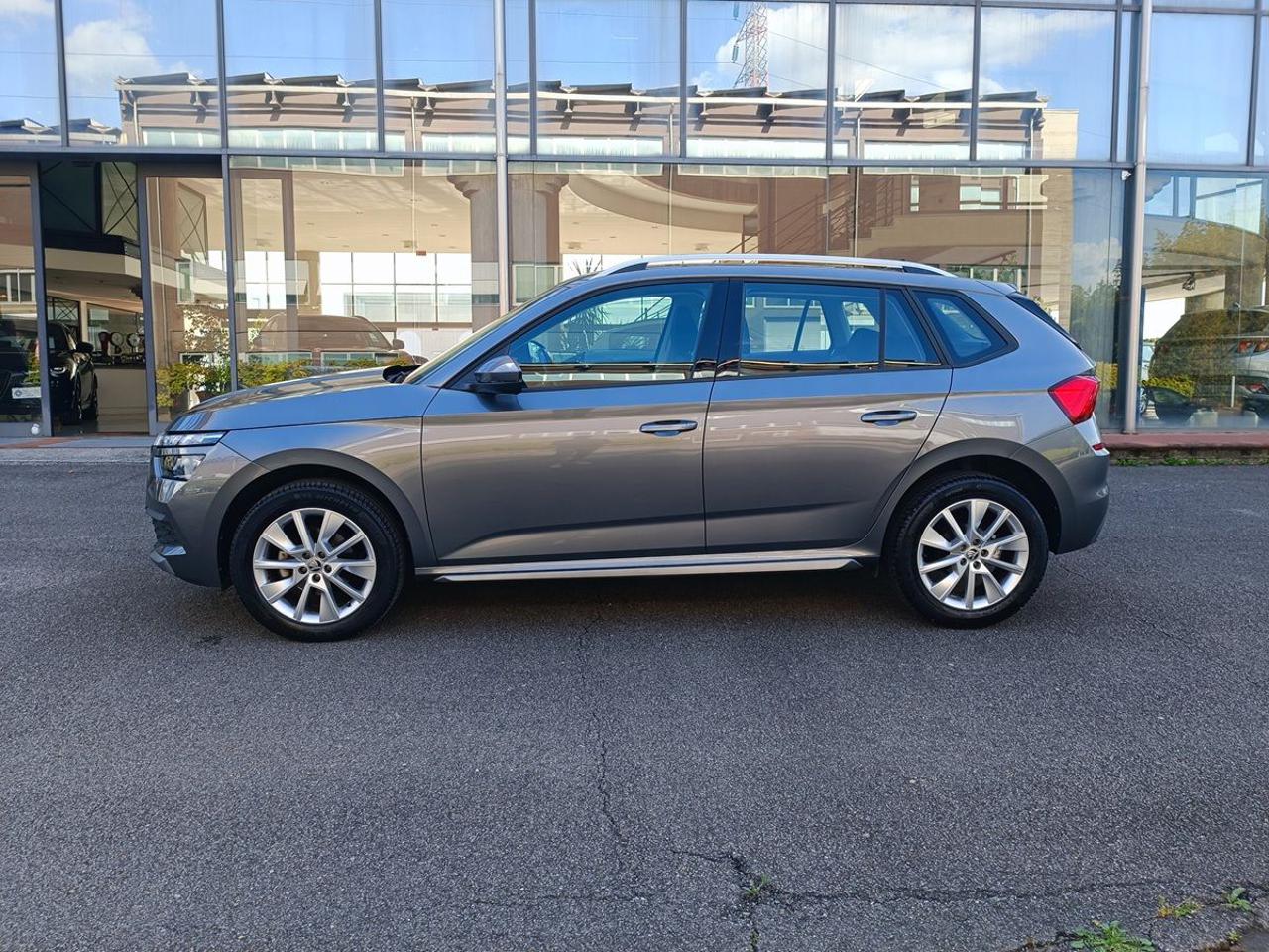 SKODA Kamiq 1.0 TSI 110 CV Style - 6