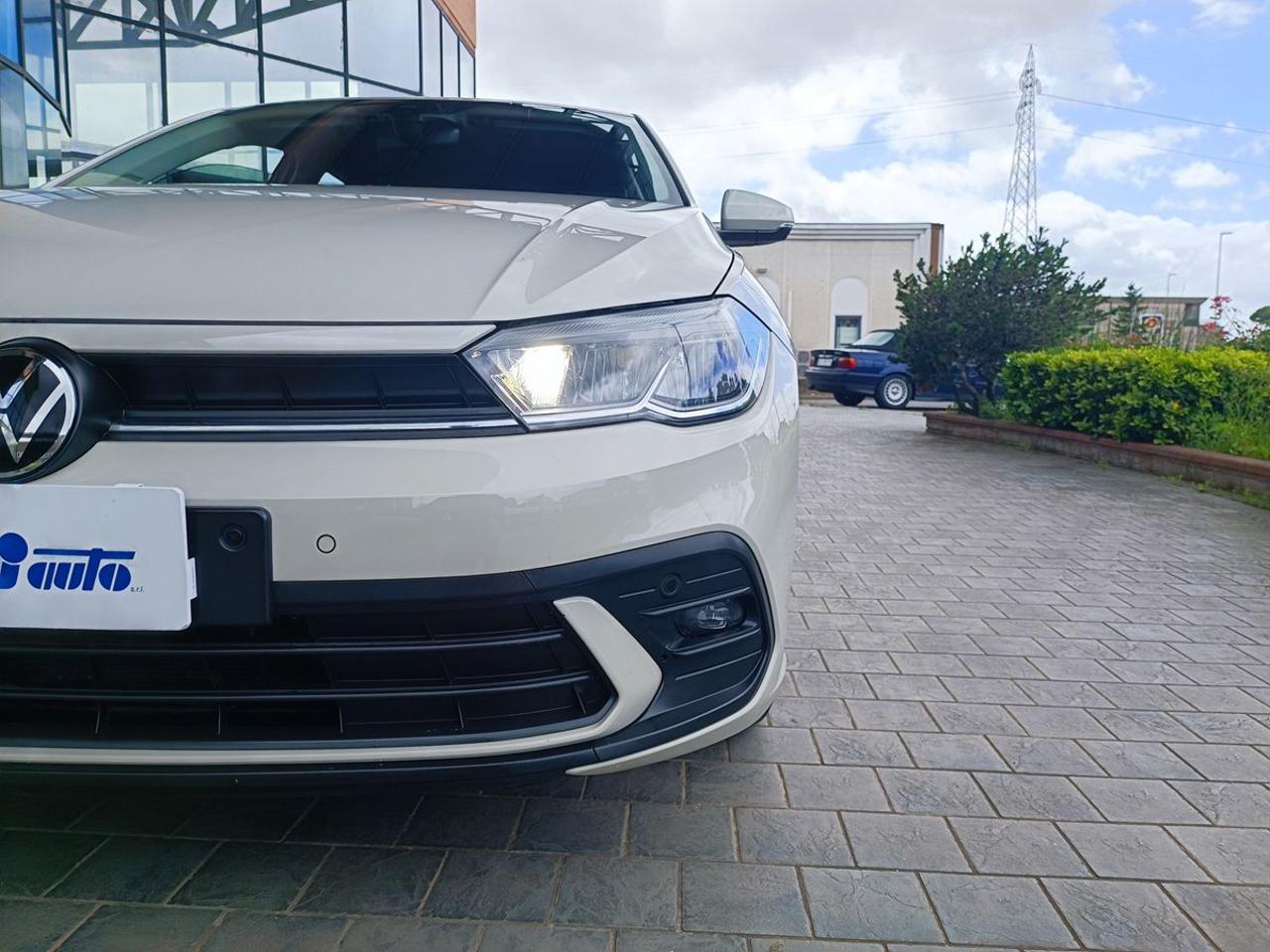 VOLKSWAGEN Polo 1.0 TSI Life - 27