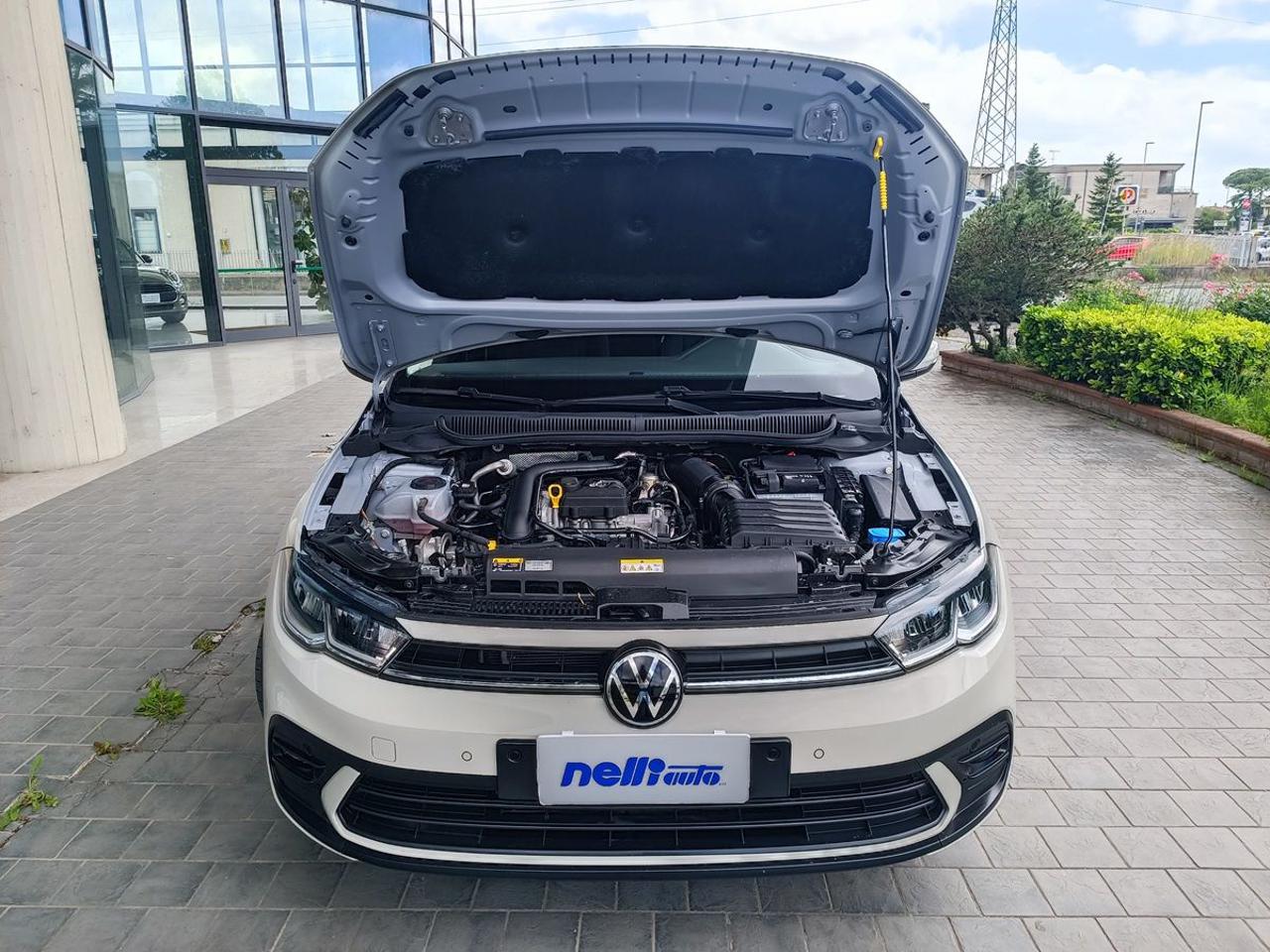 VOLKSWAGEN Polo 1.0 TSI Life - 2