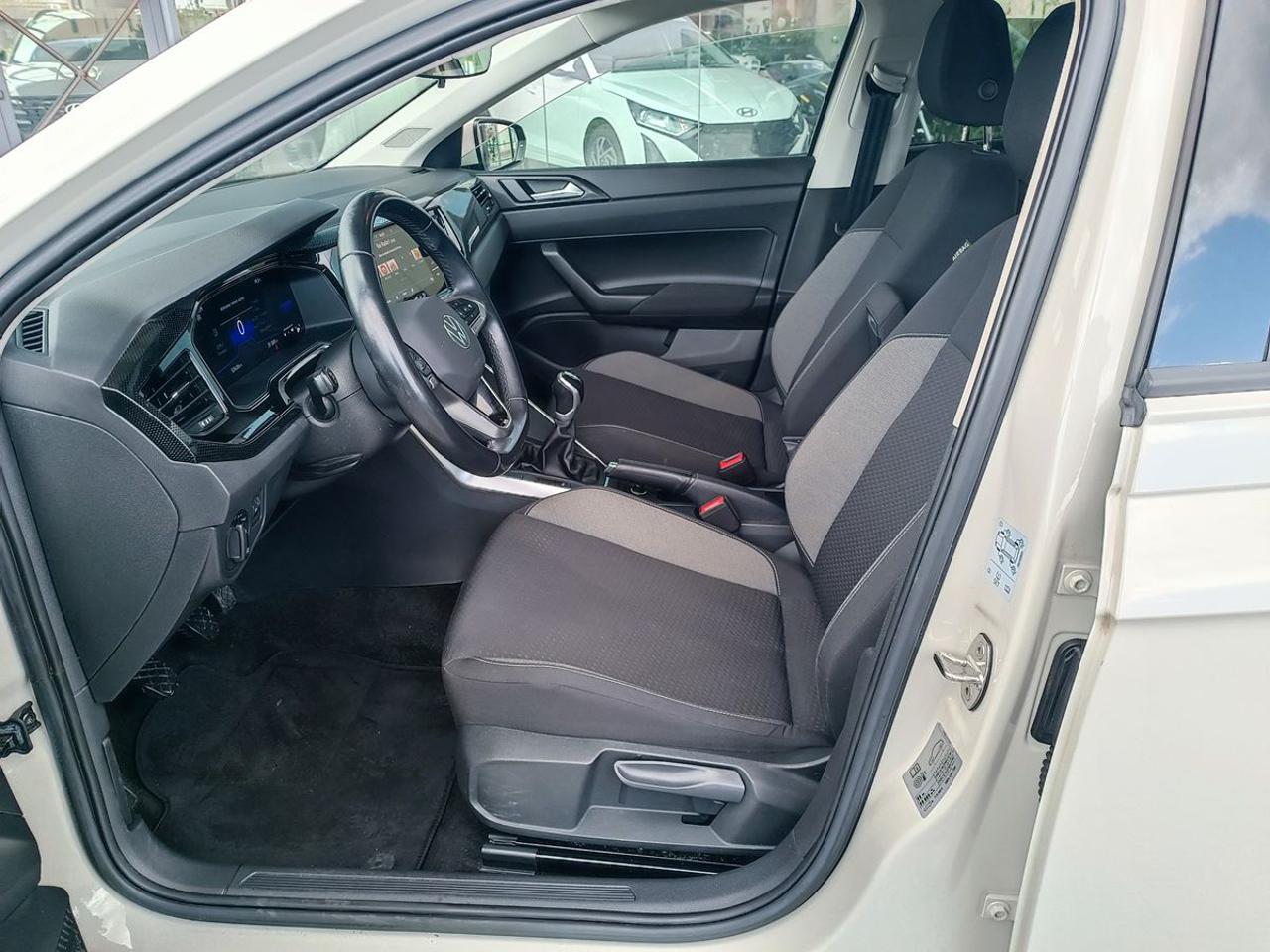 VOLKSWAGEN Polo 1.0 TSI Life - 8