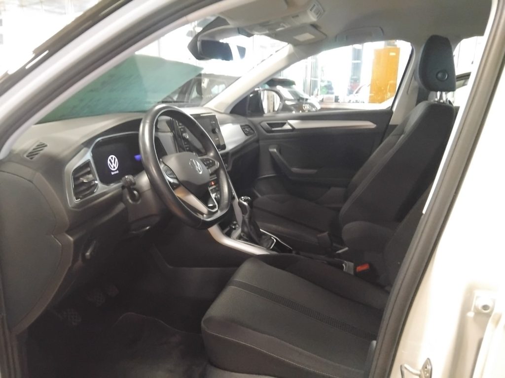 VOLKSWAGEN T-Roc 1.0 TSI Life 17 - 14