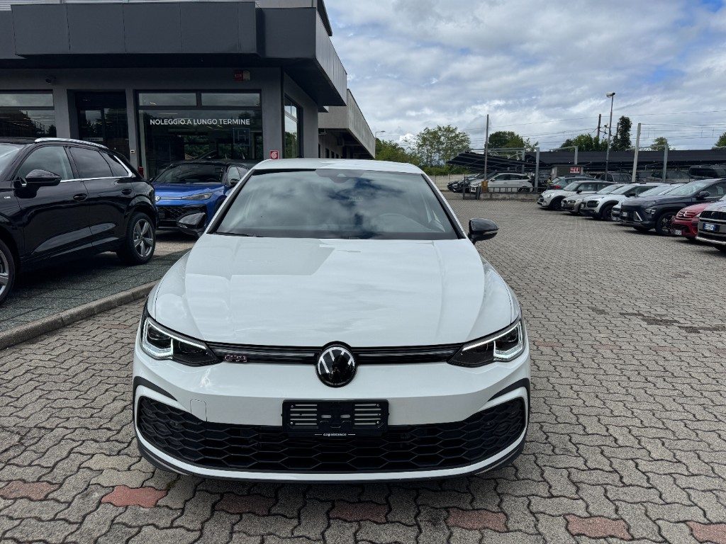 VOLKSWAGEN Golf 2.0 TSI DSG GTI - 2