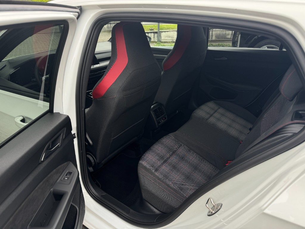 VOLKSWAGEN Golf 2.0 TSI DSG GTI - 16