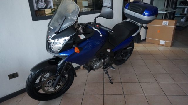 SUZUKI V-Strom 650 Blu metallizzato