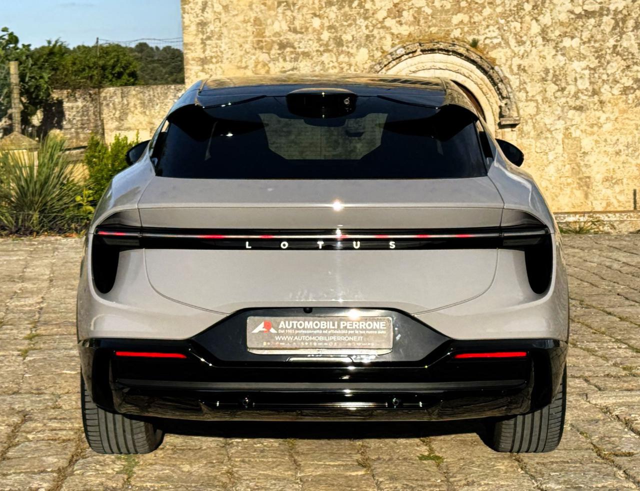 LOTUS Eletre Eletre - 36