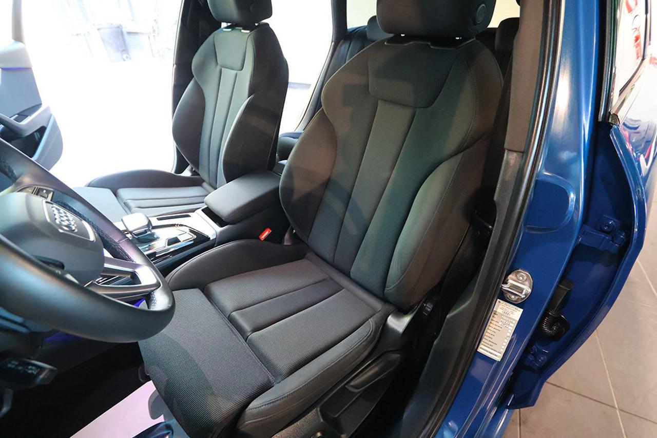 AUDI A4 40 TFSI Avant Quattro S-Tronic S-Line - 18