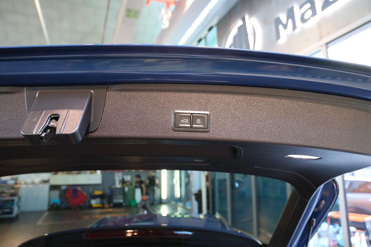 AUDI A4 40 TFSI Avant Quattro S-Tronic S-Line - 13