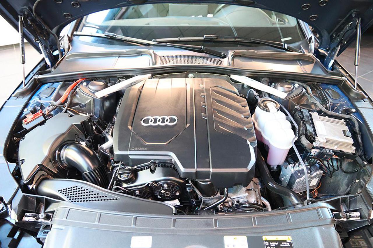 AUDI A4 40 TFSI Avant Quattro S-Tronic S-Line - 11