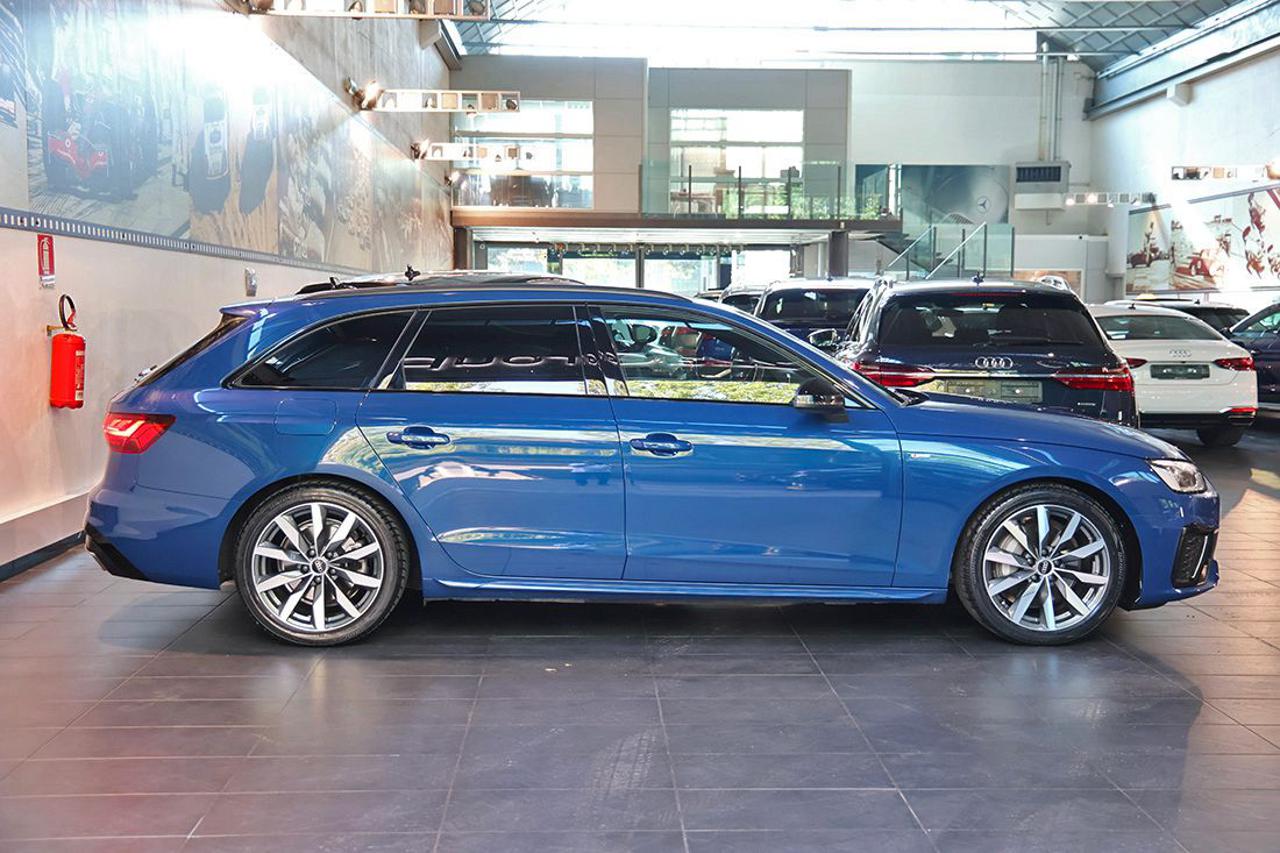 AUDI A4 40 TFSI Avant Quattro S-Tronic S-Line - 2