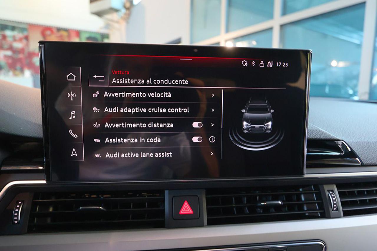 AUDI A4 40 TFSI Avant Quattro S-Tronic S-Line - 28