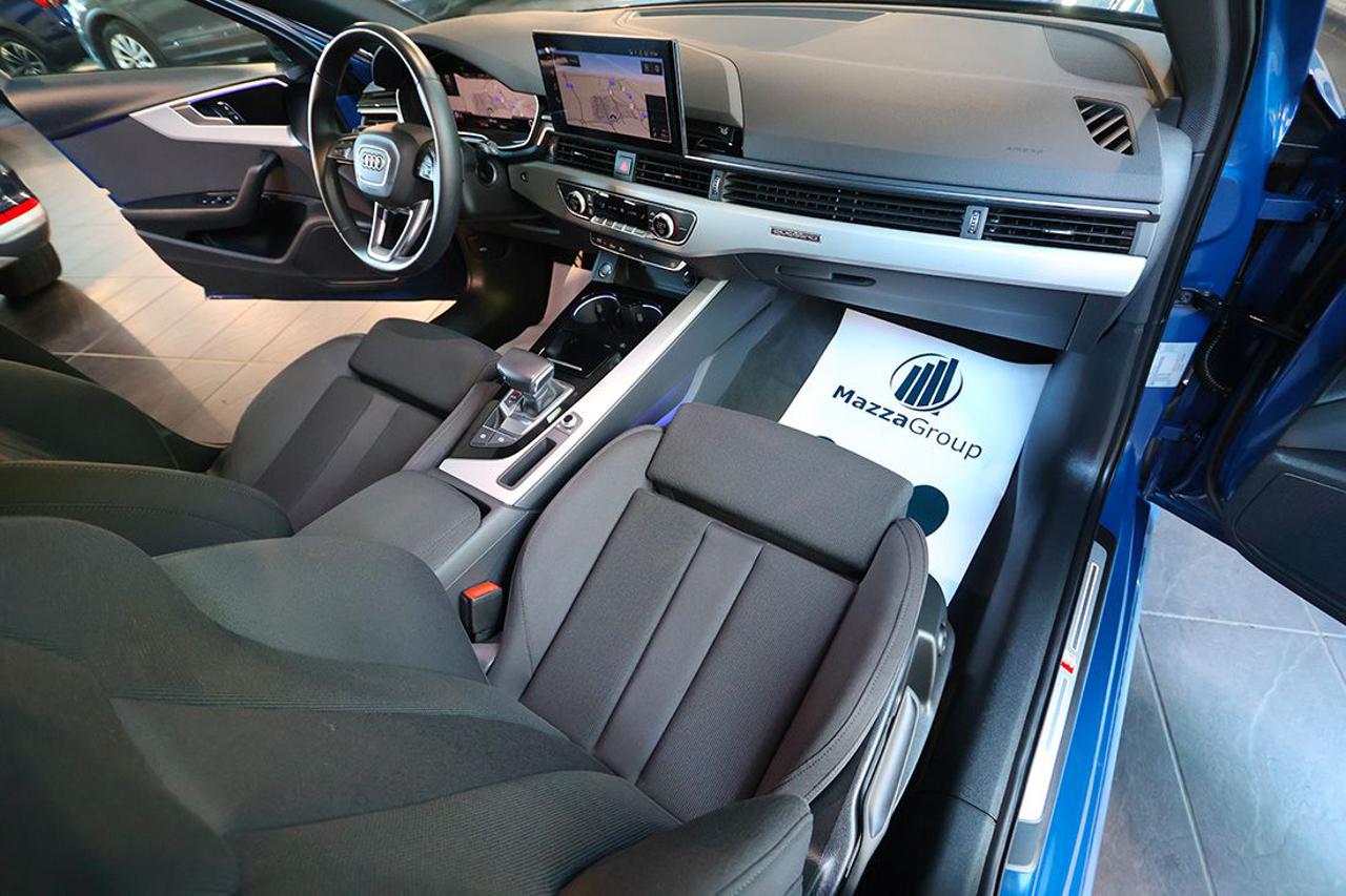 AUDI A4 40 TFSI Avant Quattro S-Tronic S-Line - 16