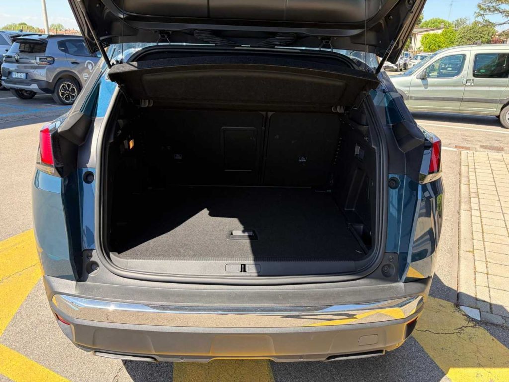 PEUGEOT 3008 BlueHDi 130 S&S EAT8 Allure Pack - 10