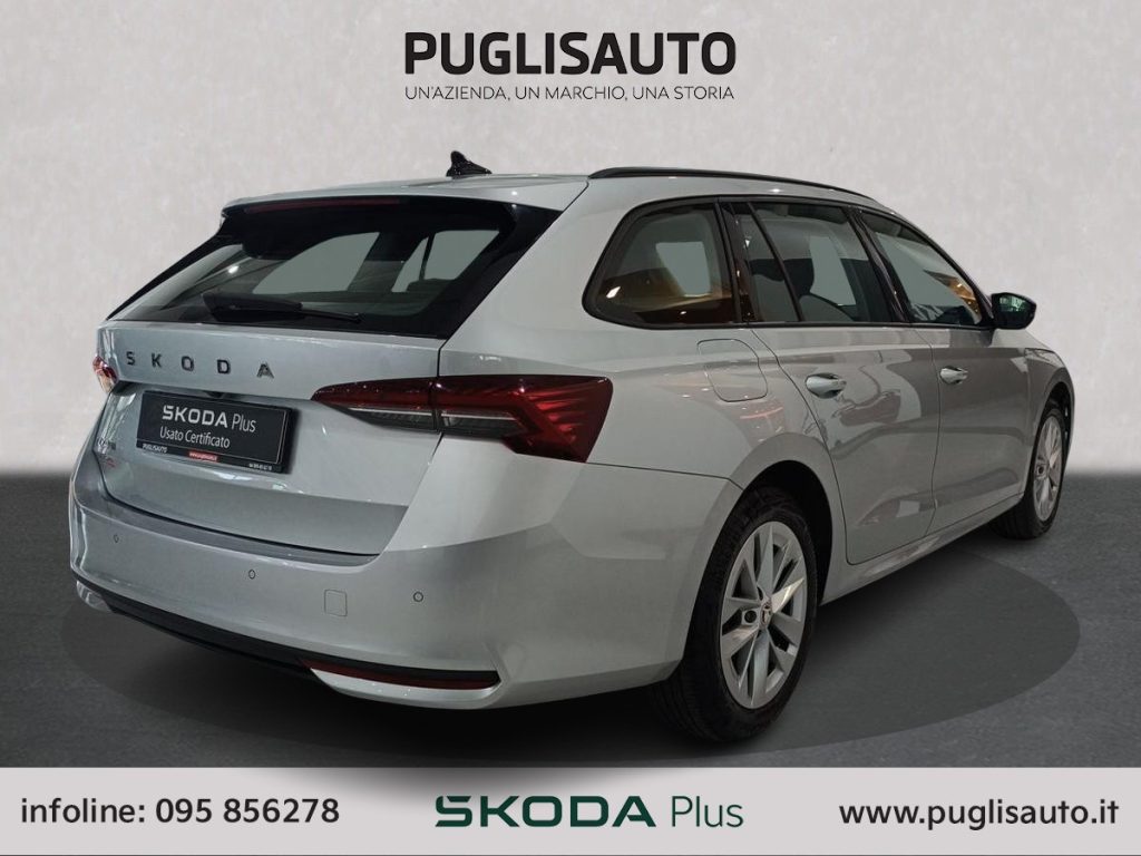 SKODA Octavia 2.0 TDI 150 CV DSG Wagon Executive - 4