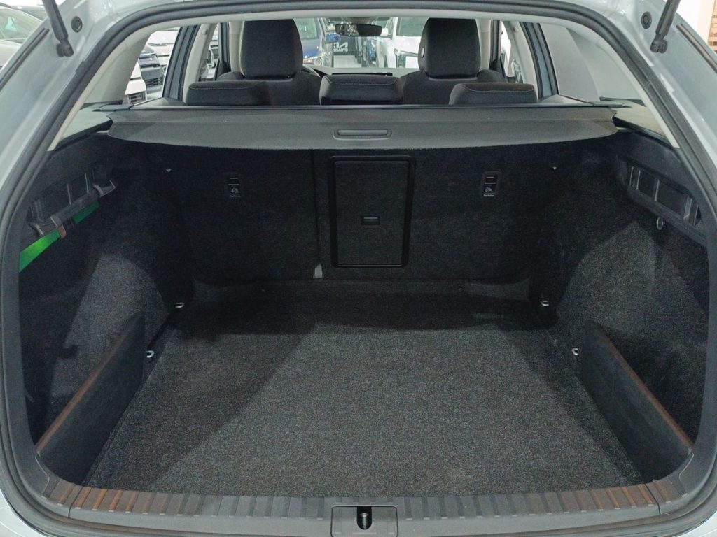 SKODA Octavia 2.0 TDI 150 CV DSG Wagon Executive - 12