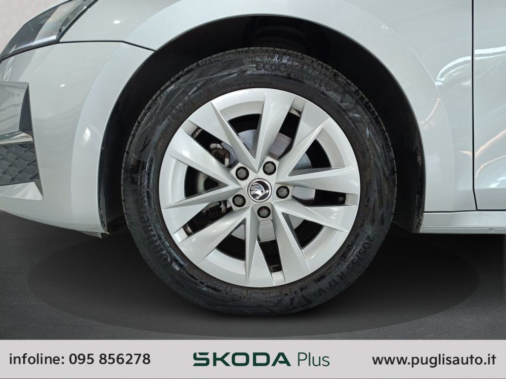 SKODA Octavia 2.0 TDI 150 CV DSG Wagon Executive - 14