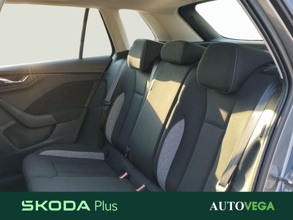 SKODA Kamiq 1.0 tsi selection 95cv - 17