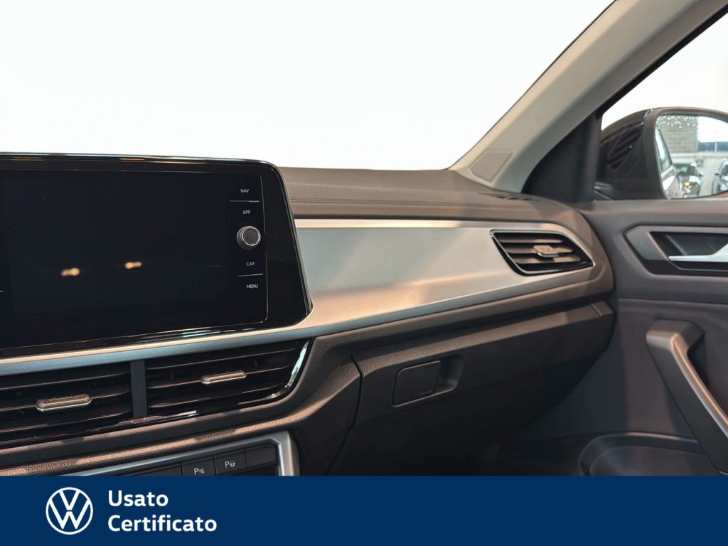 VOLKSWAGEN T-Roc 1.0 tsi life 110cv - 21