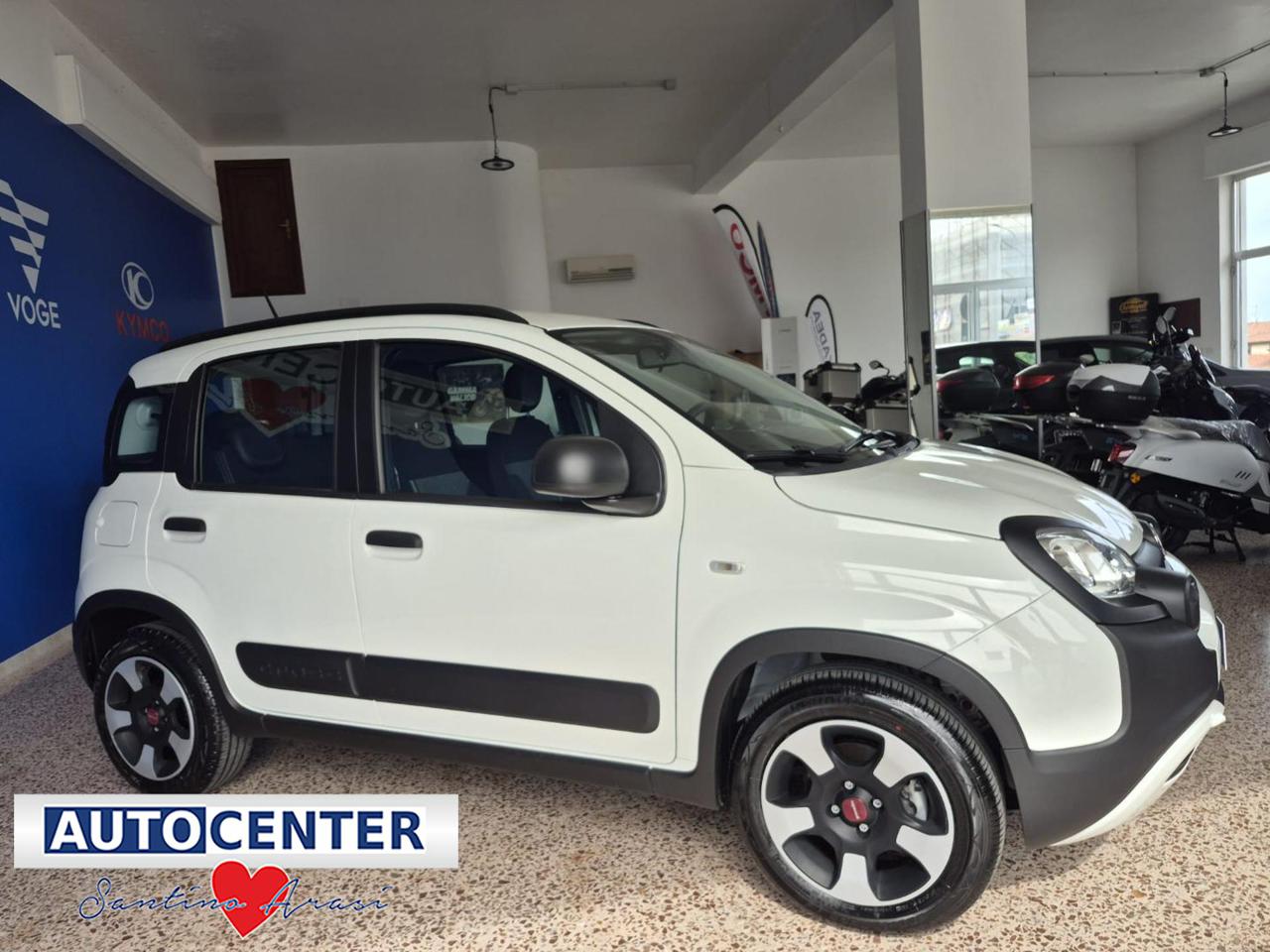 FIAT Panda 1.0 hybrid City Cross - 2