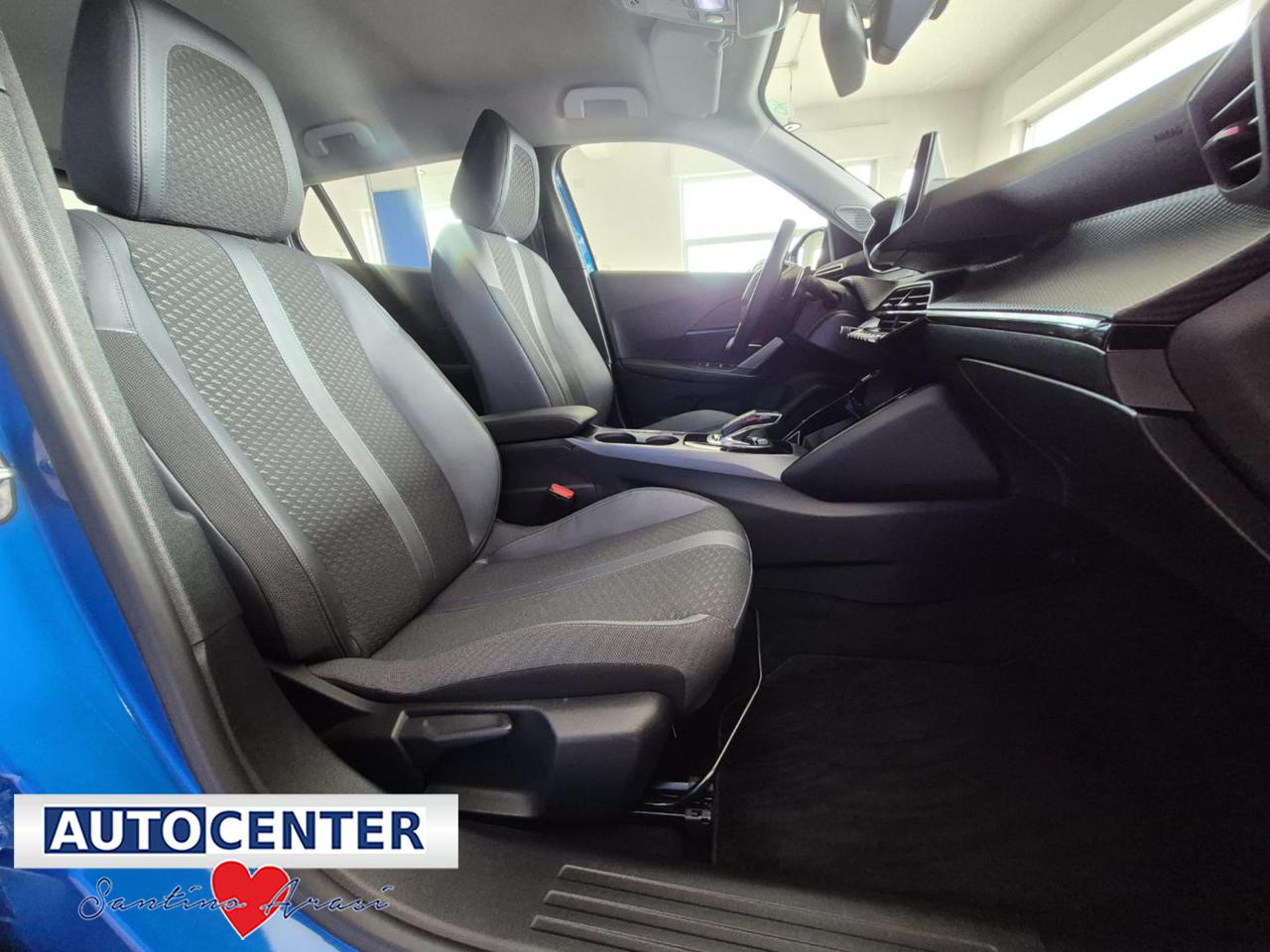 PEUGEOT 2008 BlueHDi 130 S&S EAT8 Allure Navi Pack - 11