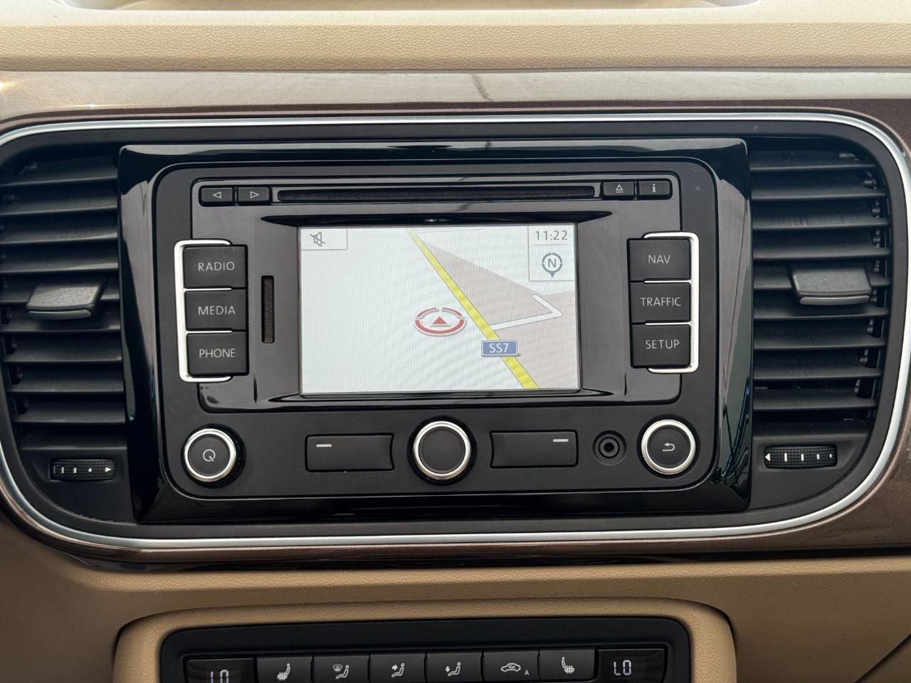 VOLKSWAGEN Maggiolino Cabrio 2.0 TDI 70s Design (Pelle/Xeno/Navi/LED) - 19