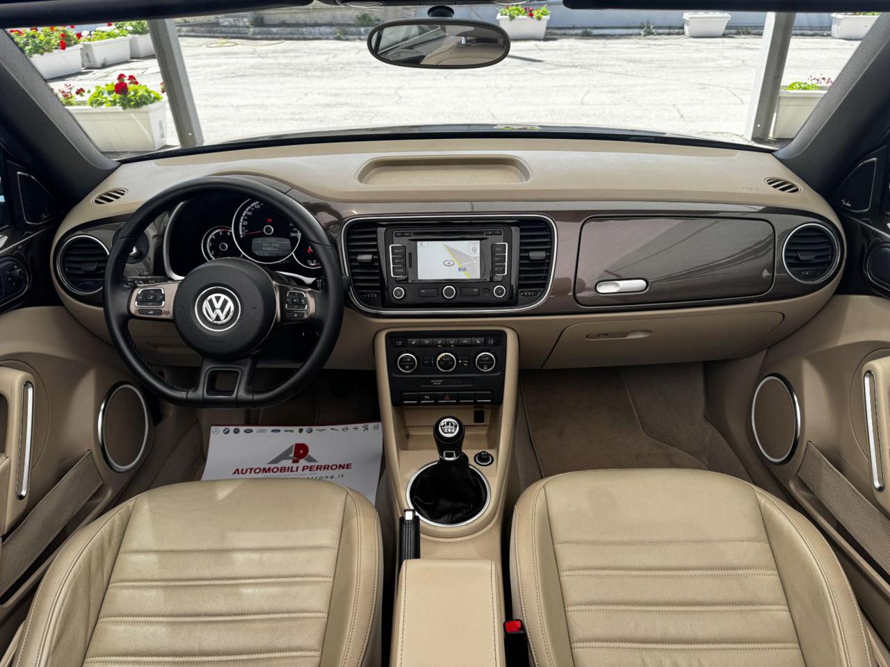 VOLKSWAGEN Maggiolino Cabrio 2.0 TDI 70s Design (Pelle/Xeno/Navi/LED) - 8