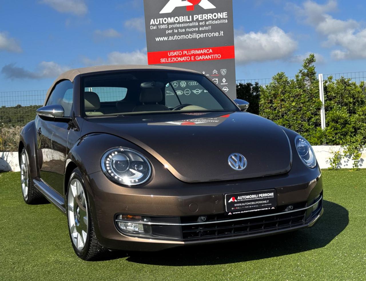 VOLKSWAGEN Maggiolino Cabrio 2.0 TDI 70s Design (Pelle/Xeno/Navi/LED) - 29