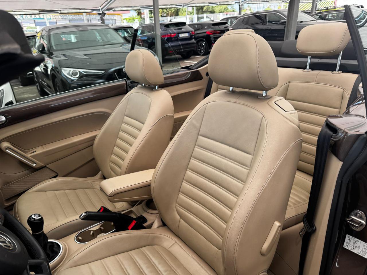 VOLKSWAGEN Maggiolino Cabrio 2.0 TDI 70s Design (Pelle/Xeno/Navi/LED) - 10