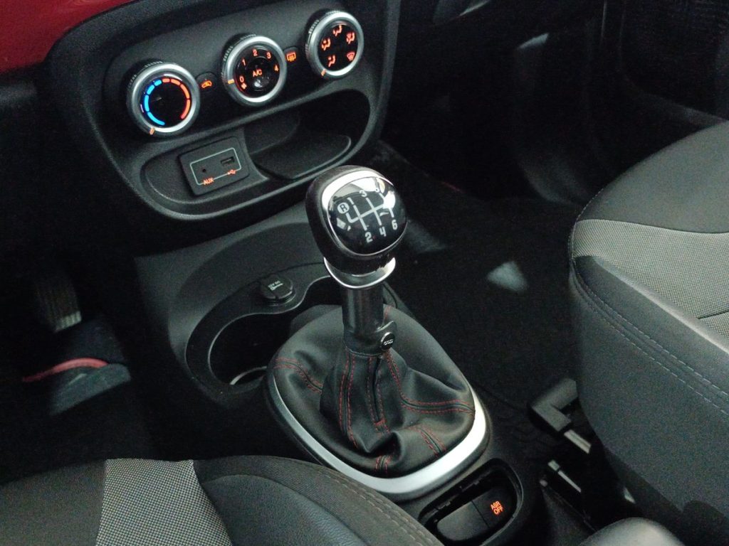 FIAT 500L Living Diesel  Living 1.6 mjt Pop Star 105cv - 8