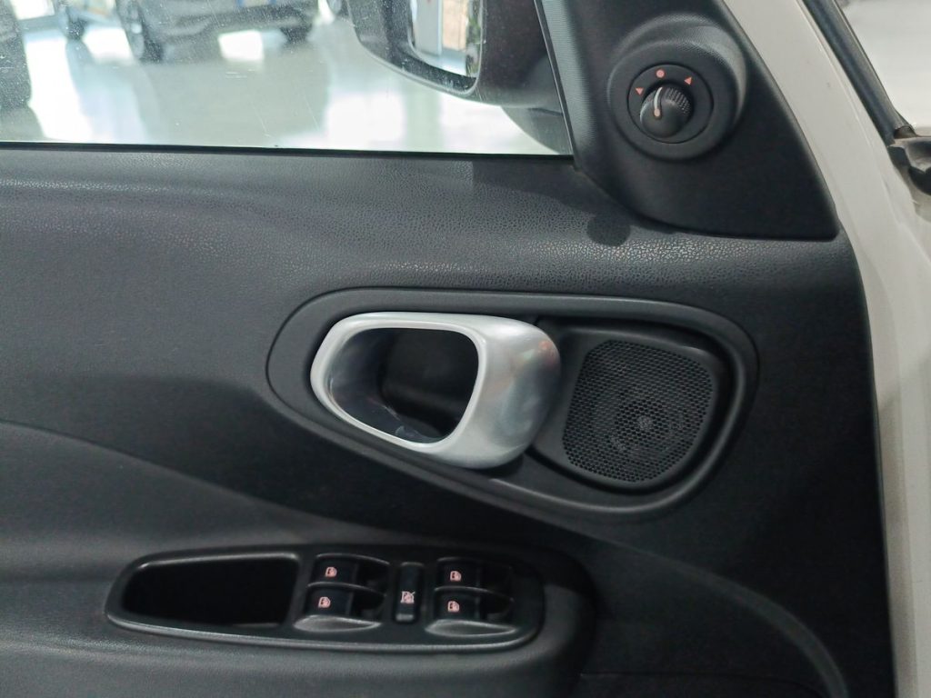 FIAT 500L Living Diesel  Living 1.6 mjt Pop Star 105cv - 20
