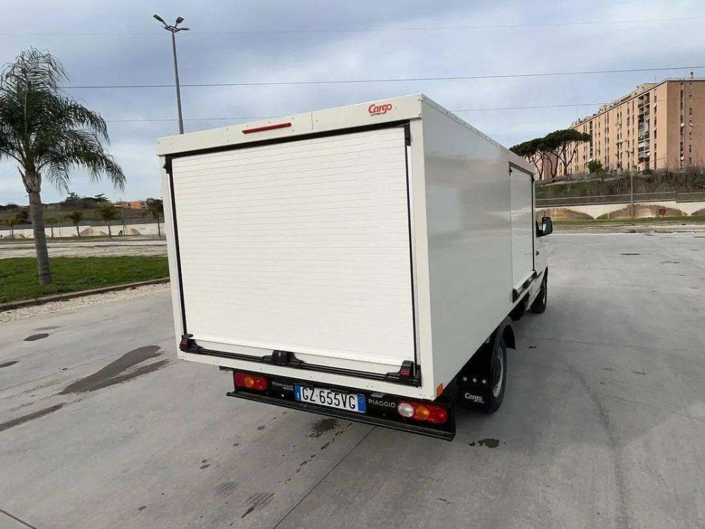 PIAGGIO Porter NP6 SW LR GPL 3070/2800 Top Box Roller - 4