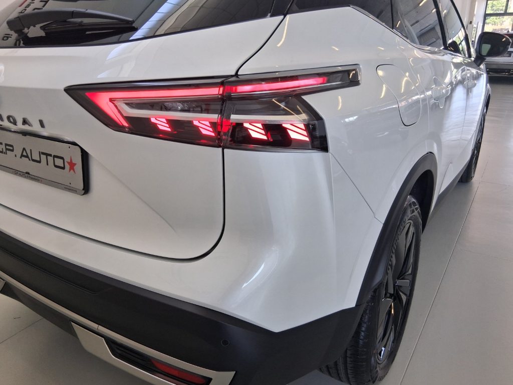 NISSAN Qashqai MHEV 158 CV Xtronic Tekna - 24