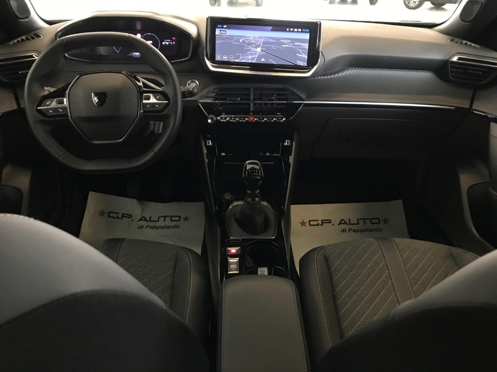 PEUGEOT 2008 PureTech 100 S&S Allure - 9
